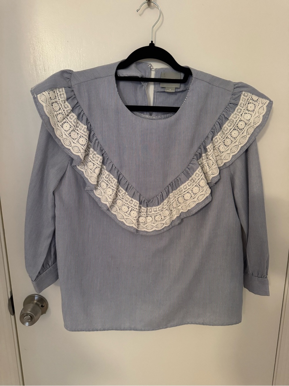 EUC Maeve Women's Blue Striped Lace Ruffle Blouse